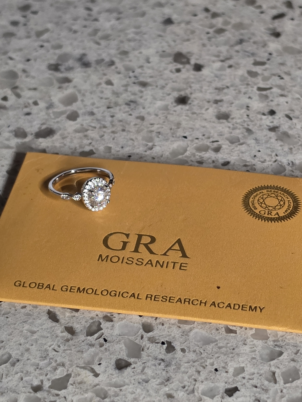 GRA Moissanite 1 Carat Round Brilliant Halo Engagement Ring Brand New